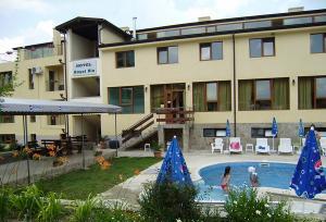 хотел Роял Рио - Снимка b_201110191220116 