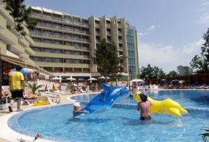 хотел Еделвайс - Зл. Пясъци - Снимка b_201111011614466 