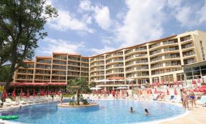 хотел Мадара - Снимка b_201111020950066 