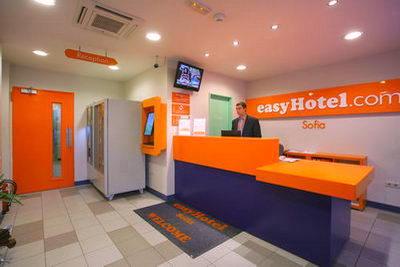 easyHotel Sofia – от 38 лв. за двойна стая с баня и климатик / LOW COST / ЕВТИН ХОТЕЛ в София - Снимка b_20111103121029318 