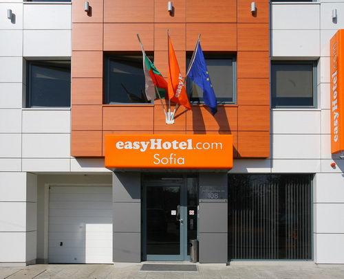 easyHotel Sofia – от 38 лв. за двойна стая с баня и климатик / LOW COST / ЕВТИН ХОТЕЛ в София - Снимка b_20111103121153318 