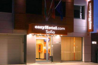 easyHotel Sofia – от 38 лв. за двойна стая с баня и климатик / LOW COST / ЕВТИН ХОТЕЛ в София - Снимка b_20111103121254318 