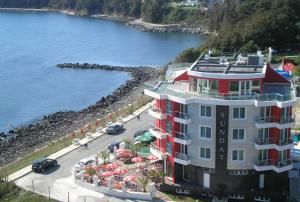 хотел Съндей - Снимка b_201111040948566 