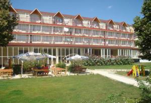 хотел Ведрен - Снимка b_201111121139006 