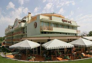 хотел Кристел Парк - Снимка b_201111121209556 