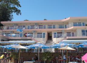 хотел Джулай Морнинг - Снимка b_201111301137206 