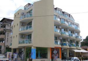 хотел Станев - Снимка b_201112191432446 