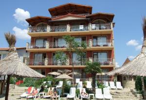 Хотел ТРОПИКАНА-Равда - Снимка b_201201031155016 