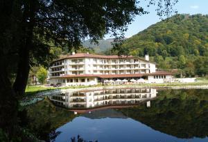 Хотел Света Екатерина - Снимка b_201201031228346 