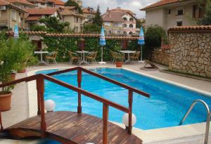 Хотел Наси - Снимка b_201201121135096 