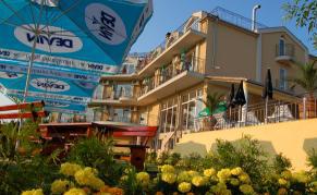 Хотел Даяна Бийч - Снимка b_201201131119266 