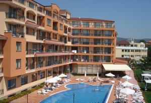 Апарт-хотел Хепи - Снимка b_201201211132156 