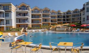 Хотел Апарт Панорама - Снимка b_201202071218056 