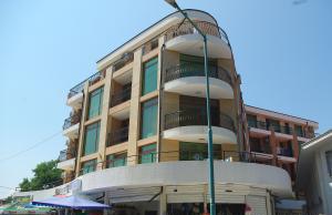 Хотел Зафи - Снимка b_201202071305466 