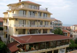 Хотел Златната Рибка - Снимка b_201202081152376 