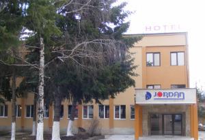 Хотел Джордън - Снимка b_201202141050396 