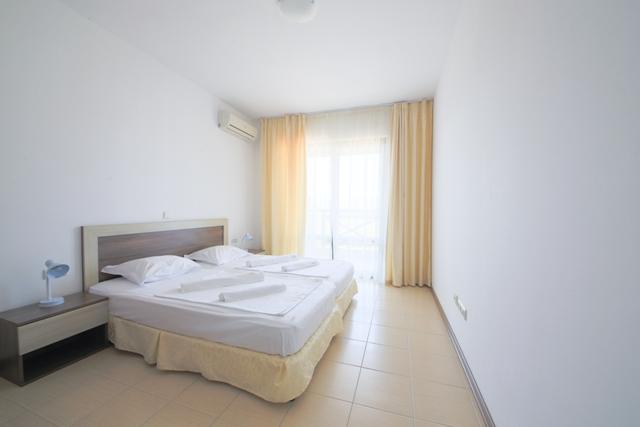 Хотелски комплекс Св. Никола - Снимка b_20141217172959412 