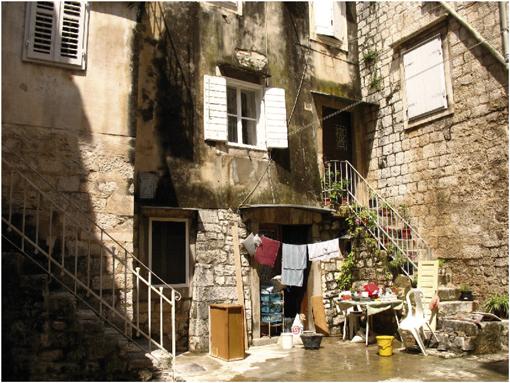 Чистене на мазета, Почистване на тавани - Снимка b_201608262318041341 