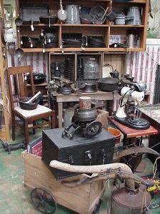 Чистене на боклуци от мазета, тавани - Снимка b_201705161108271341 